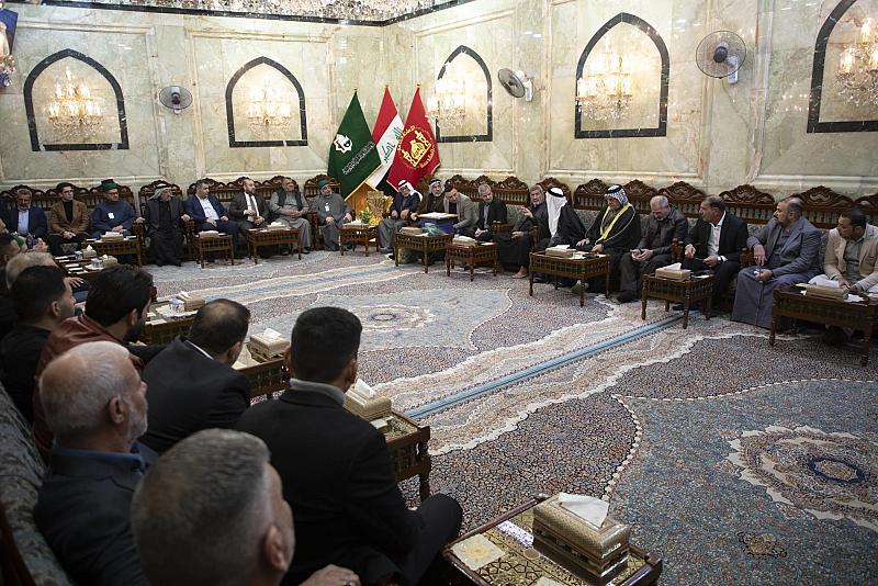 الأمين العام للعتبة العباسية يؤكّد أهمية التمسّك بالإرث الحسيني والالتزام بوصايا المرجعية العُليا