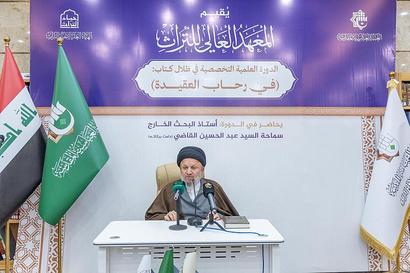 أستاذ في الحوزة العلمية: الحضور في النجف الأشرف فرصة يجب أن يستثمرها الطلبة لنقل علومها إلى بلدانهم