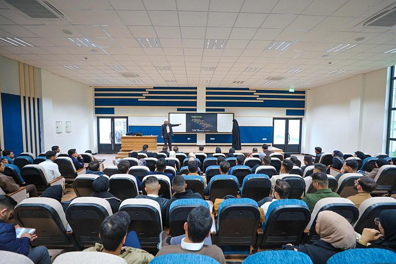 جامعة العميد تنظِّم ورشة علمية عن الاستفادة من بيانات التحاليل لتشخيص الحالات المرضية