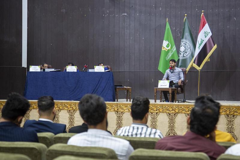 طلبةٌ جامعيّون يتنافسون قرآنيّاً تحت خيمة أبي الفضل العبّاس (عليه السلام)