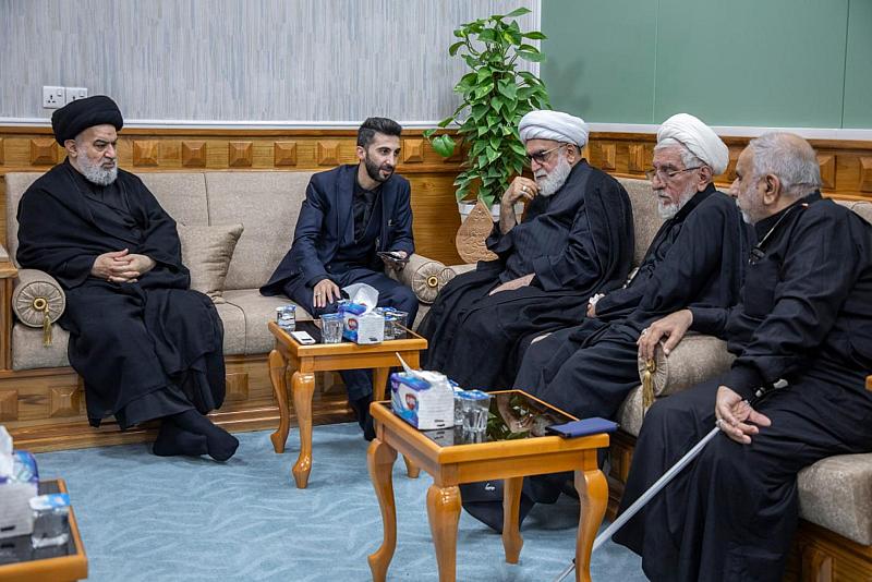 سماحة السيّد الصافي يستقبل المتولّي الشرعيّ للعتبة الرضوية المقدّسة في مجمّع أبي الفضل العباس (عليه السلام)