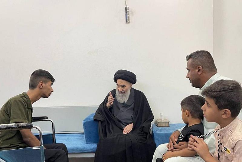 السيّد السيستاني يستقبل الطالب المتفوّق سيف الدّين سعد