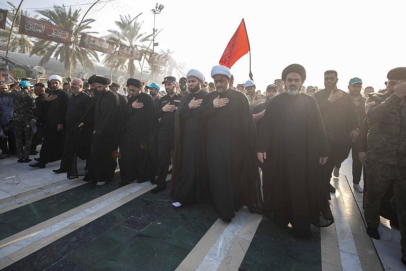 بمسيرة عزائية.. فرقة العباس (عليه السلام) تختتم فعالياتها الخاصة بزيارة الأربعين