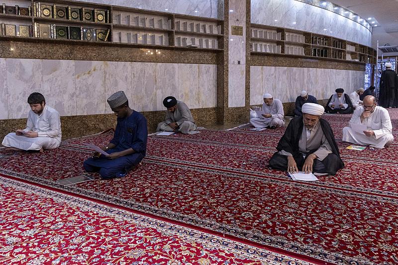 مدرسة دار العلم للدراسات الحوزوية تجري اختباراتها السنوية لنحو 650 طالبًا