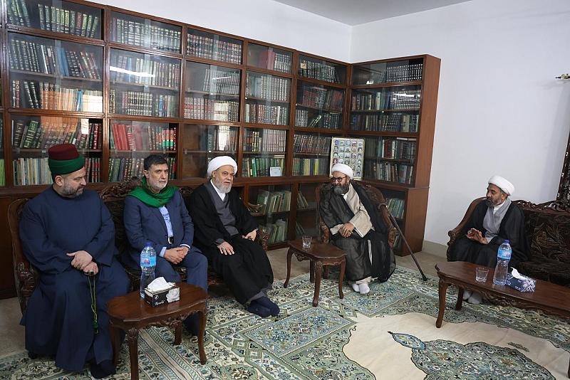 وفد العتبة العباسية المقدسة يزور مدرسة المعصومين (عليهم السلام) في باكستان
