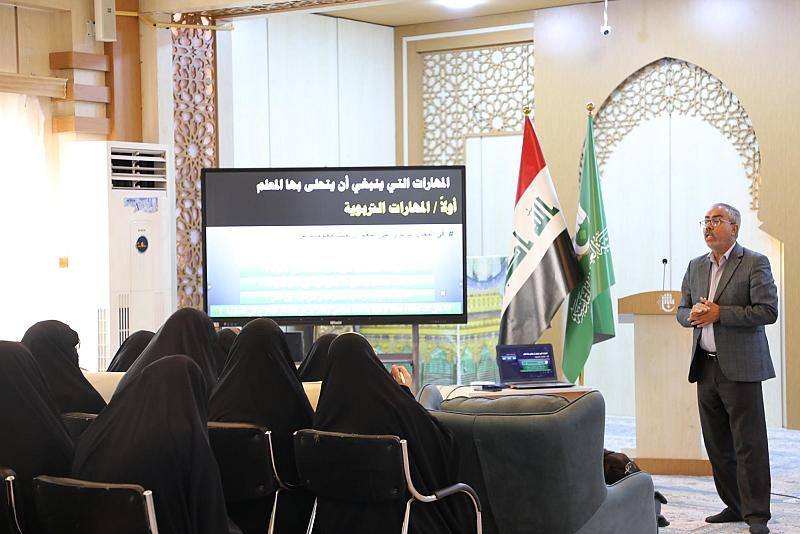 لملاكاته التدريسية.. معهد القرآن الكريم النسويّ ينظّم دورةً تطويرية حول النظريات التربوية الحديثة