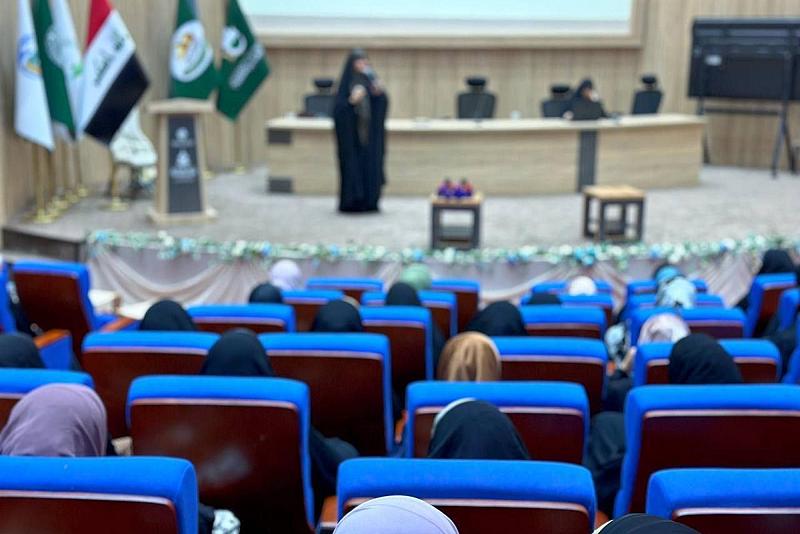 شعبة التوجيه الديني النسوي تنظم برنامجها التطويري (محطات فقهية)