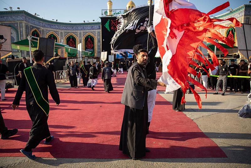 قسم الشعائر ينظم حركة المواكب العزائية داخل صحن مرقد أبي الفضل العباس (عليه السلام) وخارجه