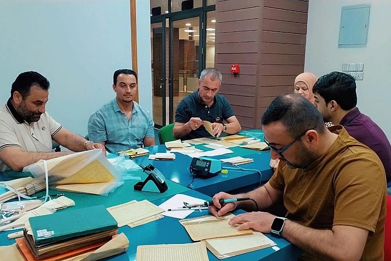 قسم الشؤون الفكرية يقدم دورة متخصّصة في ترميم المخطوطات لملاكات جامعة الموصل
