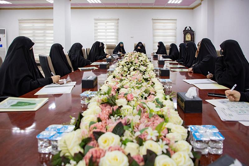شعبة مدارس الكفيل تعقد اجتماعًا مع منسقات رابطة بنات الكفيل لمناقشة سبل تطوير العمل التطوعي