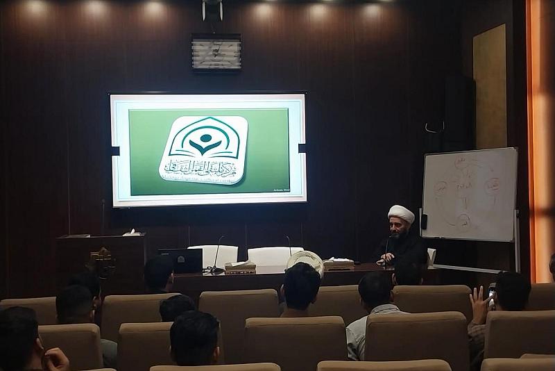 قسم الشؤون الفكرية ينظّم برنامجًا لإعداد المحاضرين وصنّاع المحتوى لوفد من البصرة
