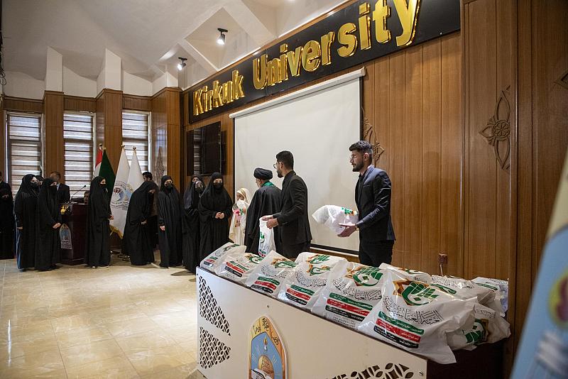 العتبة العباسية تكرم 200 طالبة من المرتديات العباءة الإسلامية في جامعة كركوك