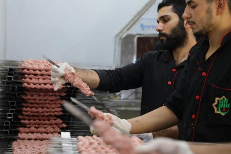 قسم المضيف: وزعنا أكثر من 300 ألف وجبة في تسعة أيام