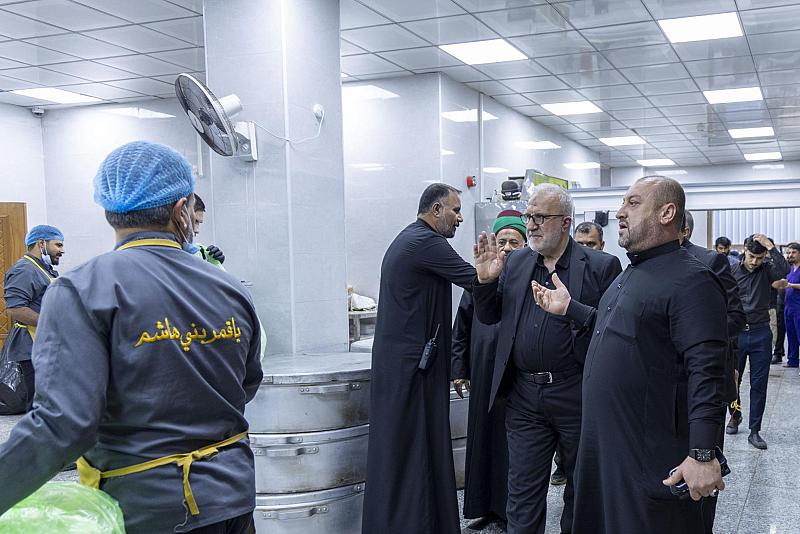 الأمين العام للعتبة الحسينية المقدسة يشيد بخدمات مجمّع أبي الفضل العباس (عليه السلام) المقدمة لزائري الأربعين
