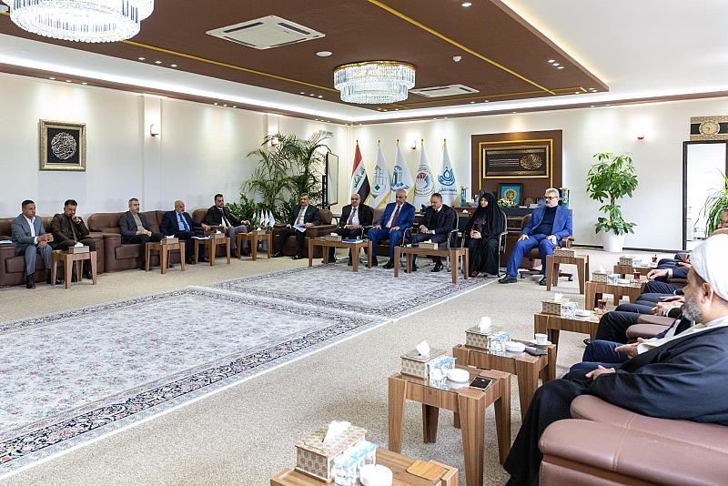 وفد من وزارة التعليم العالي يطَّلع على البنى التحتية لجامعة الكفيل