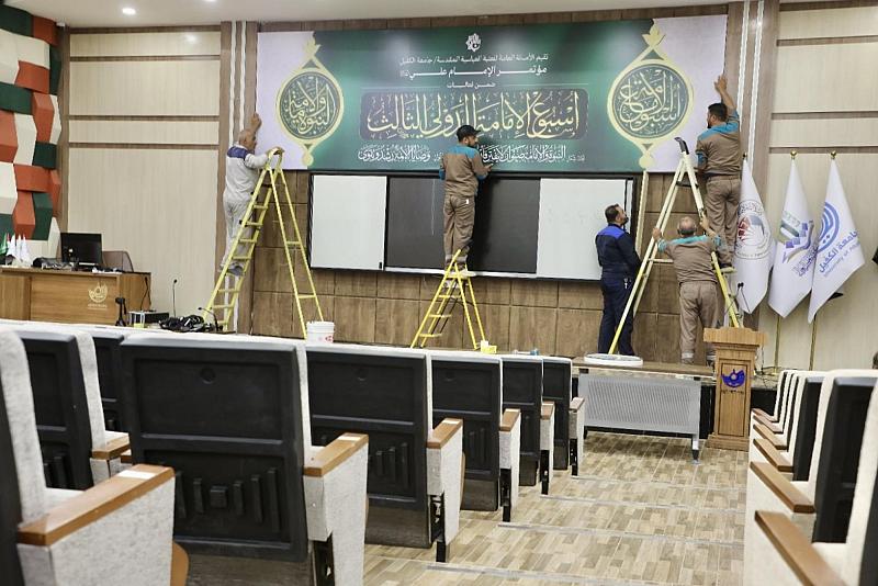 قسم الصناعات ينهي تثبيت الأعمال الطباعية الخاصة بأسبوع الإمامة الدولي الثالث