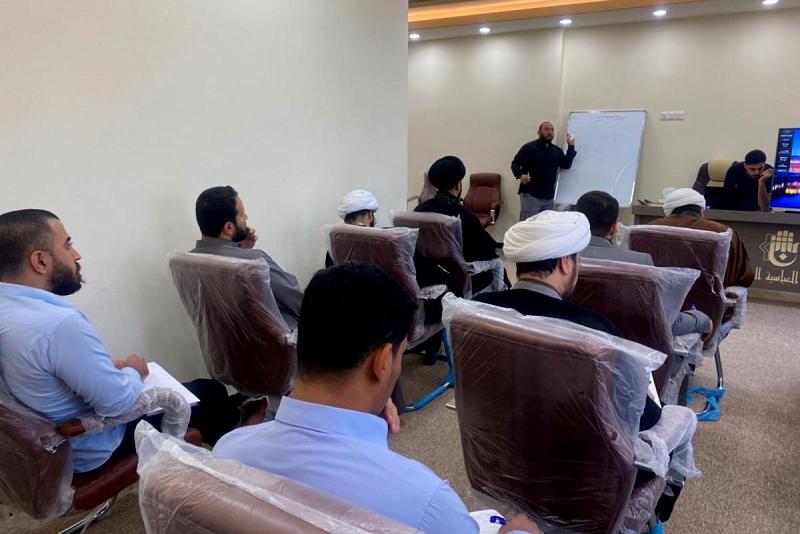 مركزا الشيخ الطوسي وإحياء التراث ينظّمان دورةً في صناعة الفهارس الفنّية