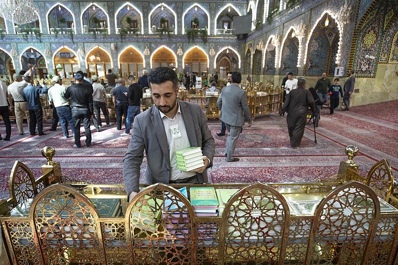 قسم رعاية الصحن الشريف يباشر تقديم خدماته للزائرين في شهر رمضان المبارك