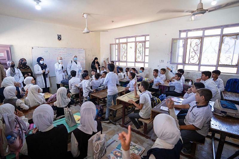 جامعة العميد تطلق مبادرة توعوية لطلبة مدرسة آمرلي الابتدائية في كربلاء