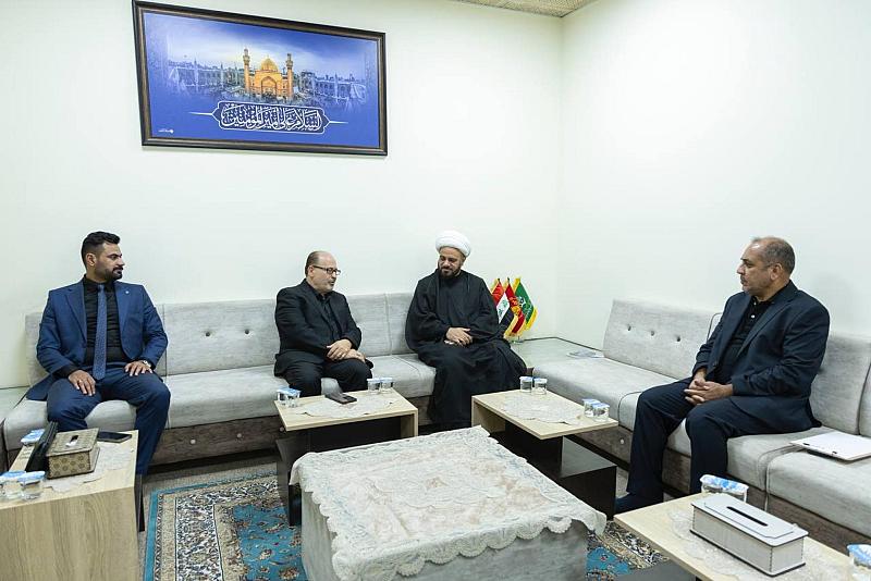 إعلامي جزائري يشيد بمشاريع العتبة العبّاسية الثقافية والتوثيقيّة