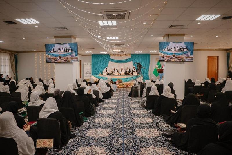 اختتامُ فعّاليات المحفل القرآنيّ الرمضانيّ النسويّ لملاكات العتبة العبّاسية المقدّسة