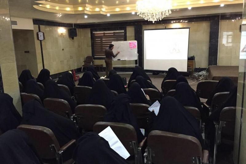 بمشاركة (35) متدربة، قسم الصيانة الهندسية في العتبة العباسية المقدسة يختتم دورة استخدام مطافئ الحريق اليدوية.. 
