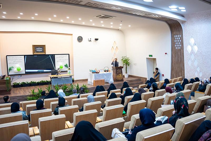 جامعة الكفيل تحتفي بذكرى ولادة الأقمار المحمدية (عليهم السلام)