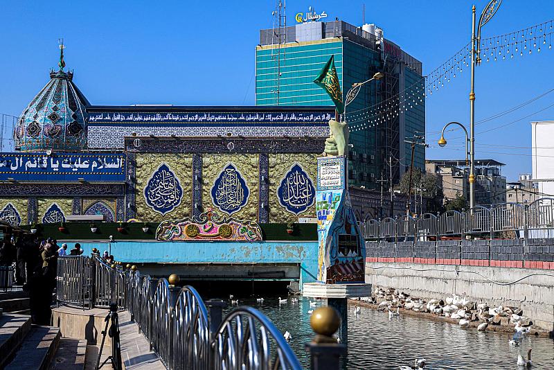 قرب مقام الإمام المهدي (عجّل الله فرجه).. قسم الصناعات ينهي أعمال إنشاء سور على ضفة نهر الحسينية