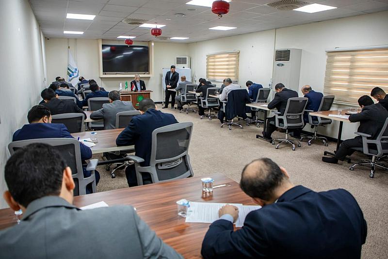 أكاديمية التطوير الإداري تُجري الاختبارات النهائية لطلبتها