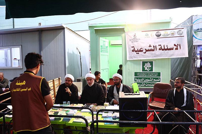 قسم الشؤون الدينية يقدم مجموعة من الخدمات التثقيفية والتوعوية للزائرين عبر محطاته التبليغية