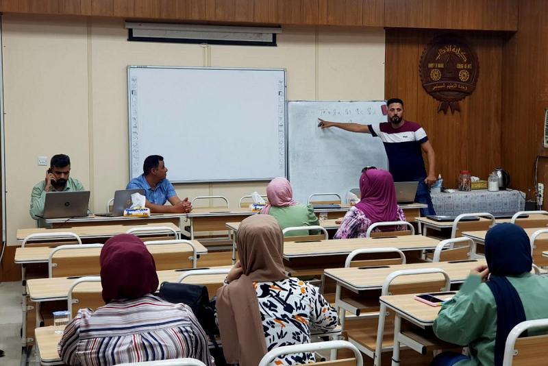 مركزُ الفهرسة ونُظُم المعلومات ينظّم دورةً تدريبيّة للملاكات المكتبيّة في كلّية آداب جامعة بغداد