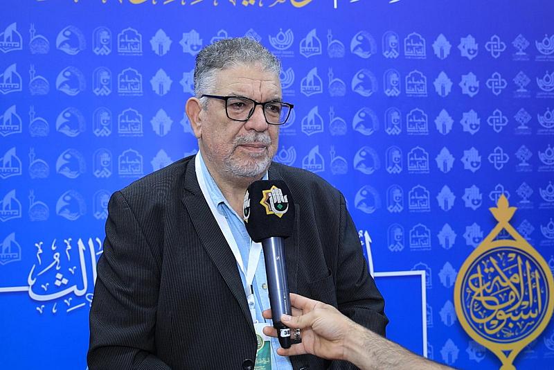باحث جزائري يؤكد أنّ التمسك بالقرآن الكريم ووصايا أهل البيت (عليهم السلام) يسهم في تجاوز الأزمات