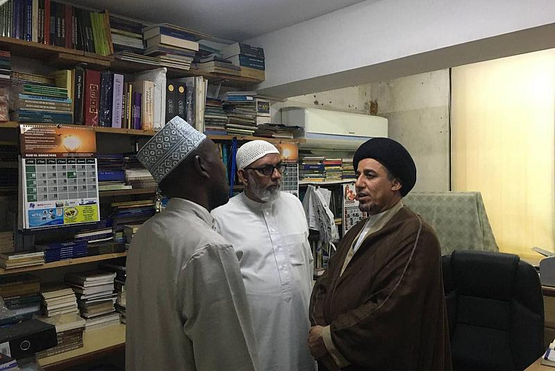 وفد قسم الشؤون الفكرية يواصل جولاته لعدد من المراكز الدينية والعلمية في تنزانيا