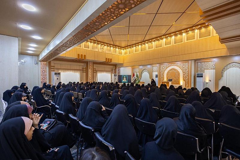 بمشاركة أكثر من ألف طالبة.. معهد القرآن الكريم النسوي يطلق الدورات القرآنية الصيفية في النجف