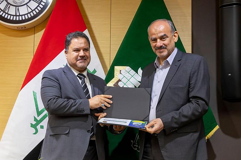 العتبة العباسية المقدسة تكرم المشاركين في مؤتمر فتاوى الدفاع المقدسة العلمي الدولي السابع