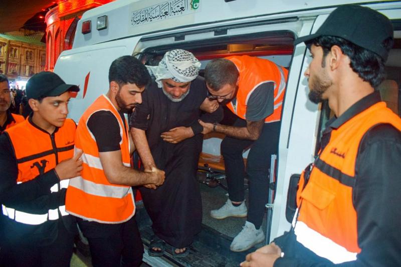 قسمُ العلاقات العامّة يواصلُ تقديمَ خدماتِه الإسعافيّة خلال زيارة الأربعين