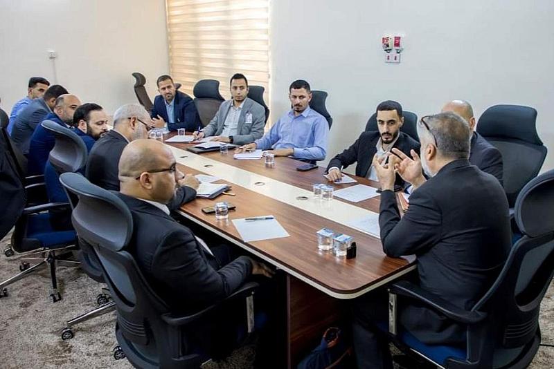 قسم التطوير يعقد اجتماعًا مع الهيأة التدريسية لأكاديمية التطوير الإداري