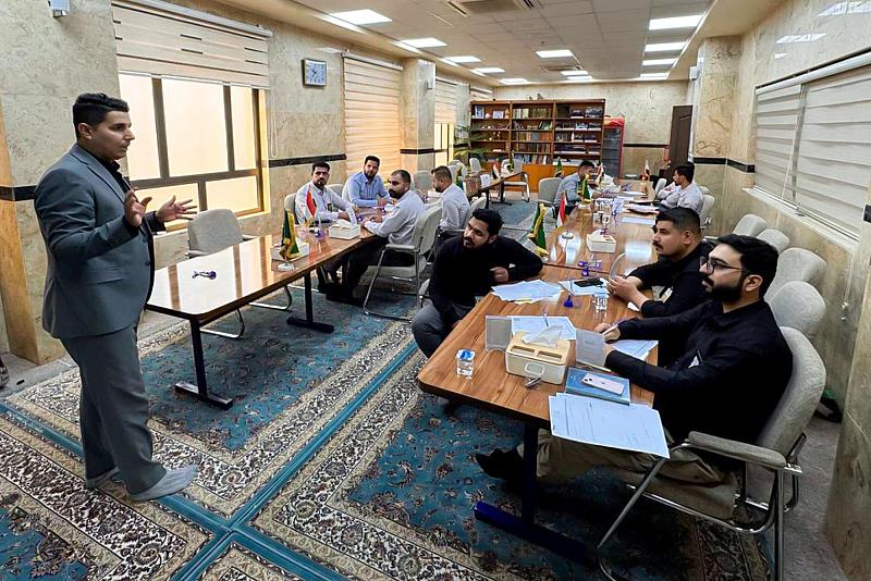 قسم التطوير يقيم دورة عن المخاطبات والمراسلات الإدارية لمنتسبيه