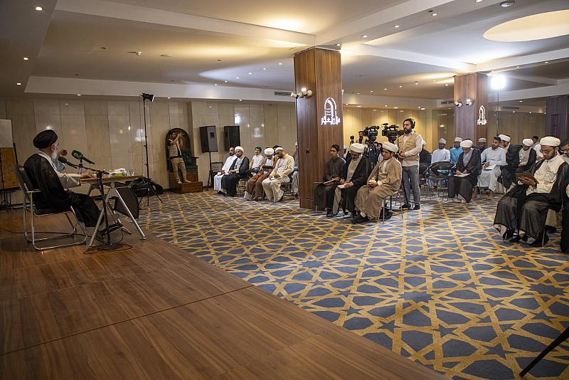 قسم الشؤون الفكرية يواصل تقديم محاضرات الدورة المهدوية الأولى 