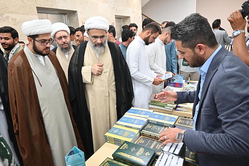 قسم شؤون المعارف يستعرض نتاجاته العلمية في ملتقى الغدير الثقافي بذي قار
