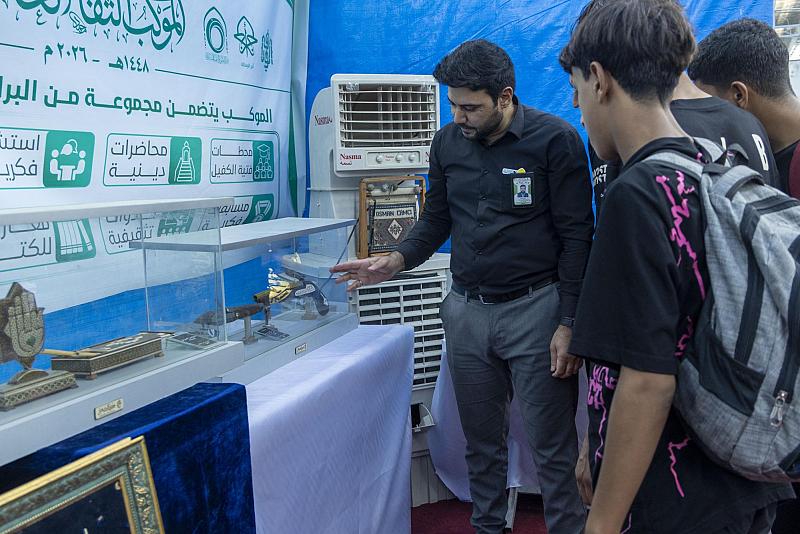 على محور (بابل – كربلاء).. محطات الموكب الثقافي العام تشهد إقبالًا واسعًا من الزائرين