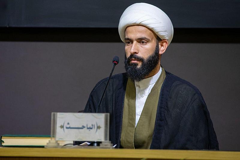  باحث يقدم دراسة تحليلية لمنهج المقدس الأردبيلي في حاشية التجريد