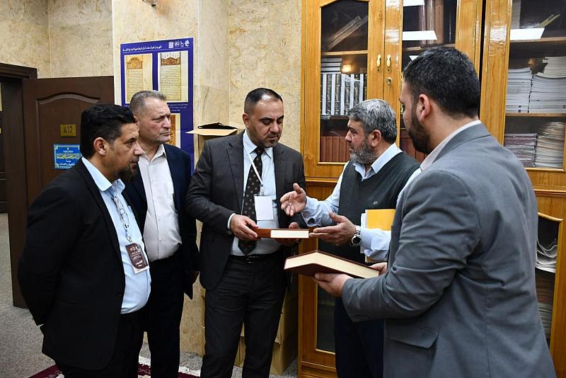 قسم الشؤون الفكرية والمجمع العلمي العراقي يبحثان تعزيز التعاون في مجال توثيق التراث المخطوط وحفظه