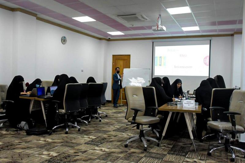 تنظيمُ دورةٍ نسويّة حول إدارة وسائل الإعلام
