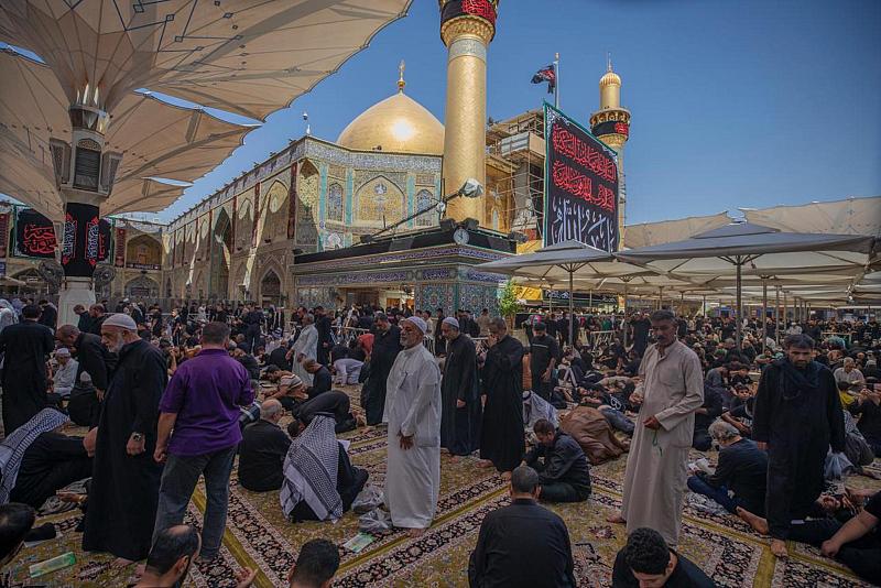 استمرار التوافد صوب مرقد أمير المؤمنين لإحياء ذكرى شهادة النبي الأكرم (صلوات الله عليهما)