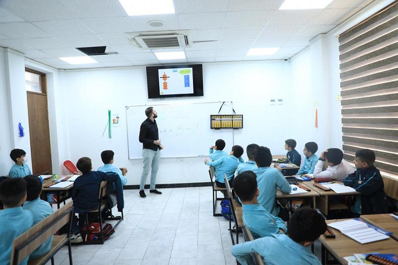 مجموعة العميد التعليمية تستحدث تقنية الـ "UC MAS" العالمية