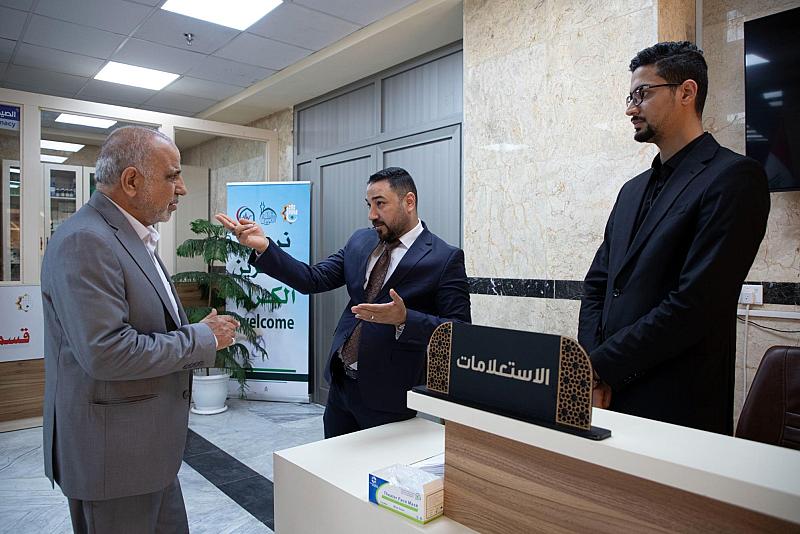 مستشار الأمين العام للعتبة العباسية المقدسة يطّلع على سير العمل في مركز السيد جعفر الحلّي
