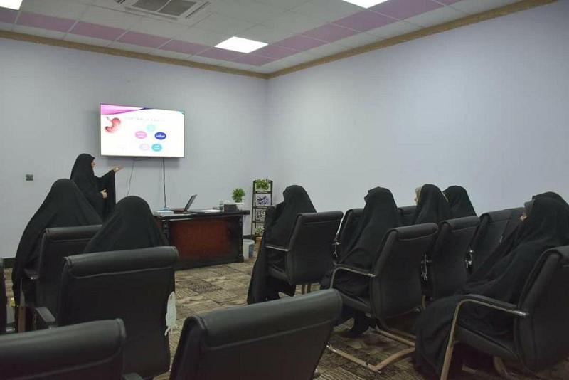 مركزُ الثقافة الأسريّة ينظّمُ محاضرةً حول إدارة حياة المرأة
