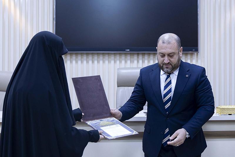 ختام حفل تخرج طالبات معهد الخطابة الحسينية النسوي بتكريم ملاكاته التدريسية