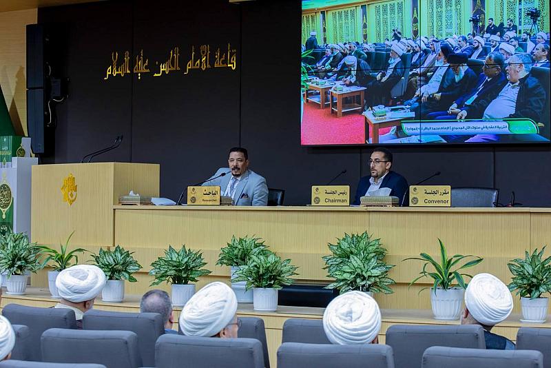 ضمن مؤتمر الإمام الباقر (عليه السلام).. أكاديمي يناقش التربية العقدية في سلوك الآل المحمدي